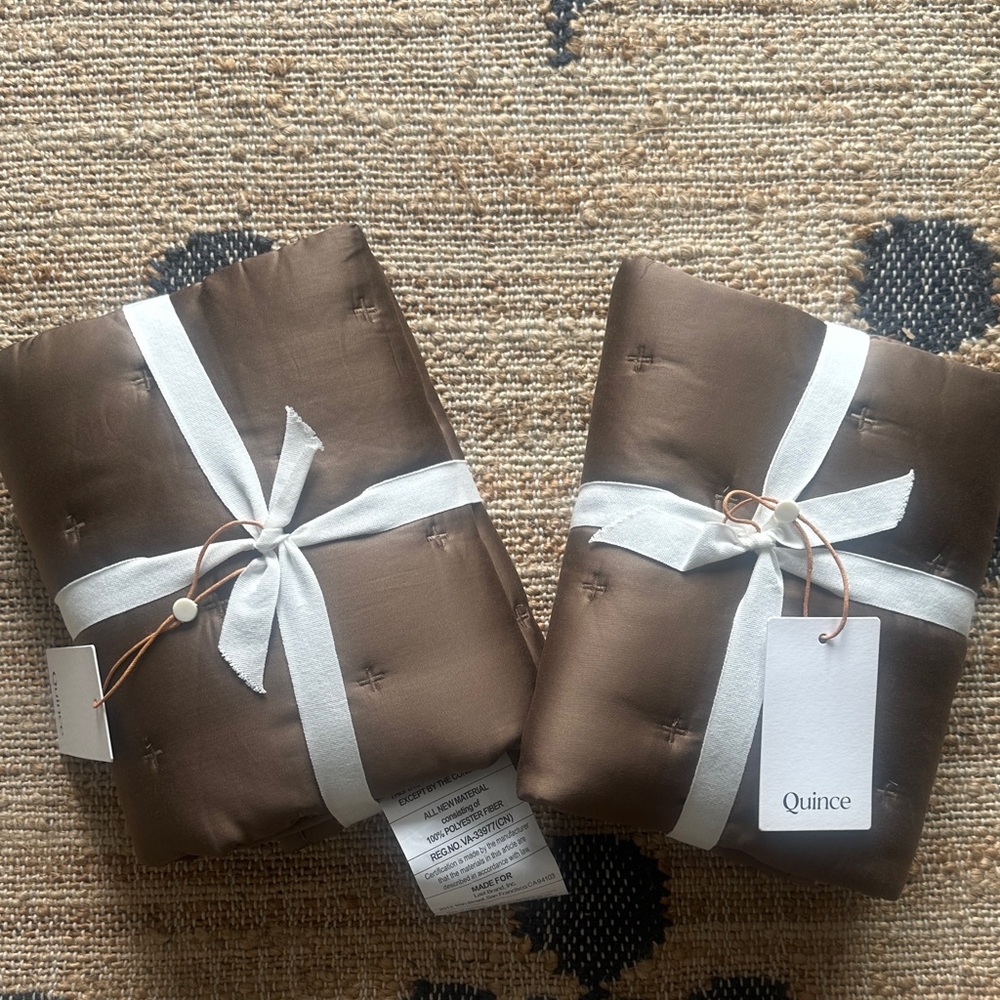 Quince walnut Euro Shams